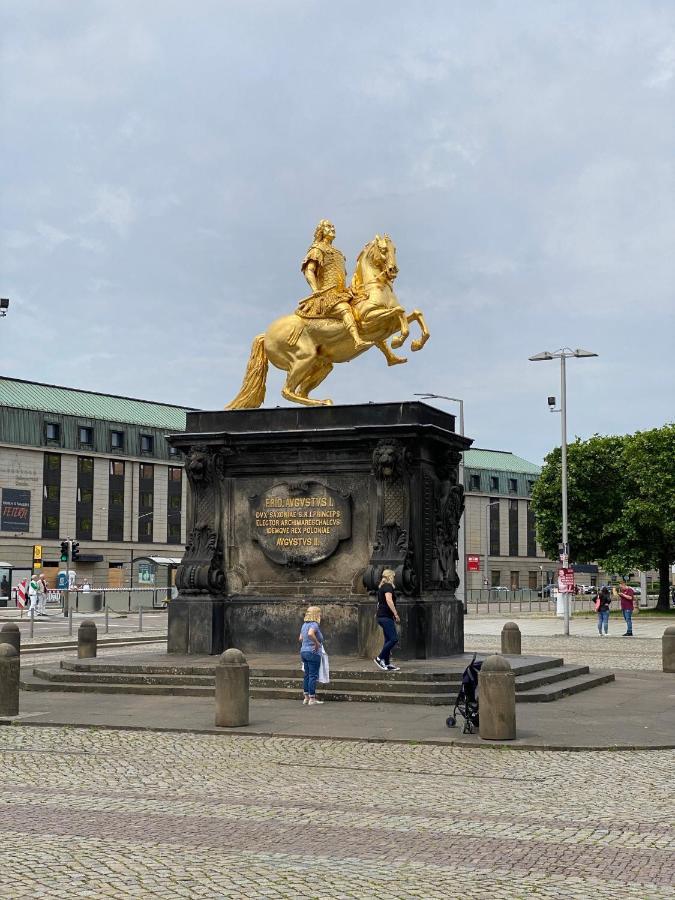 Fewo Am Zwinger 2 Dresden Bagian luar foto