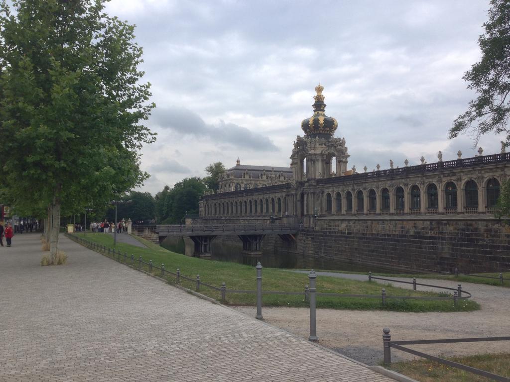 Fewo Am Zwinger 2 Dresden Bagian luar foto